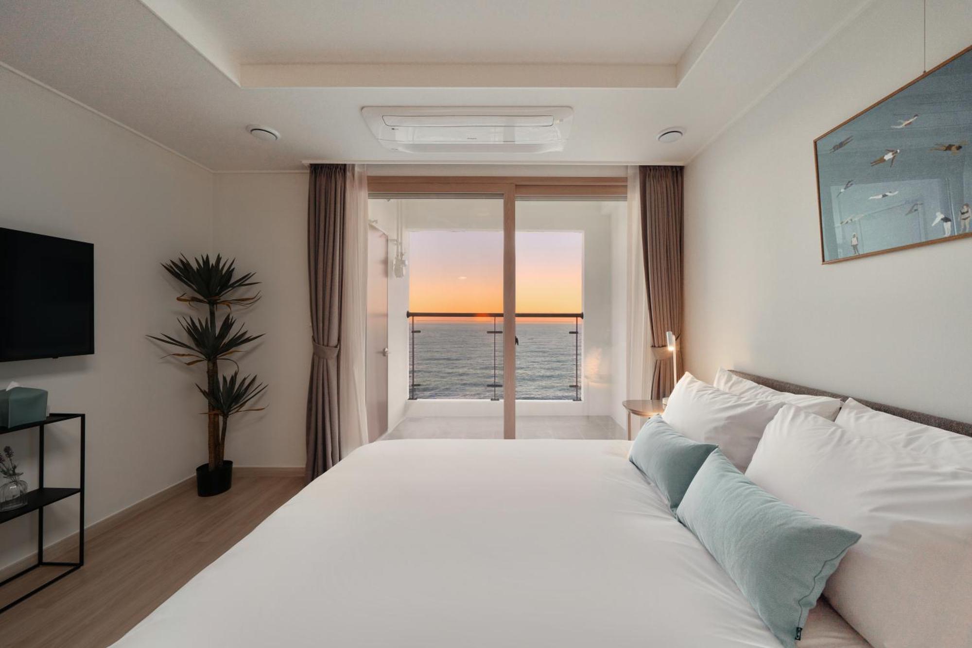 Urbanstay Sokcho Deungdae Beach Eksteriør bilde
