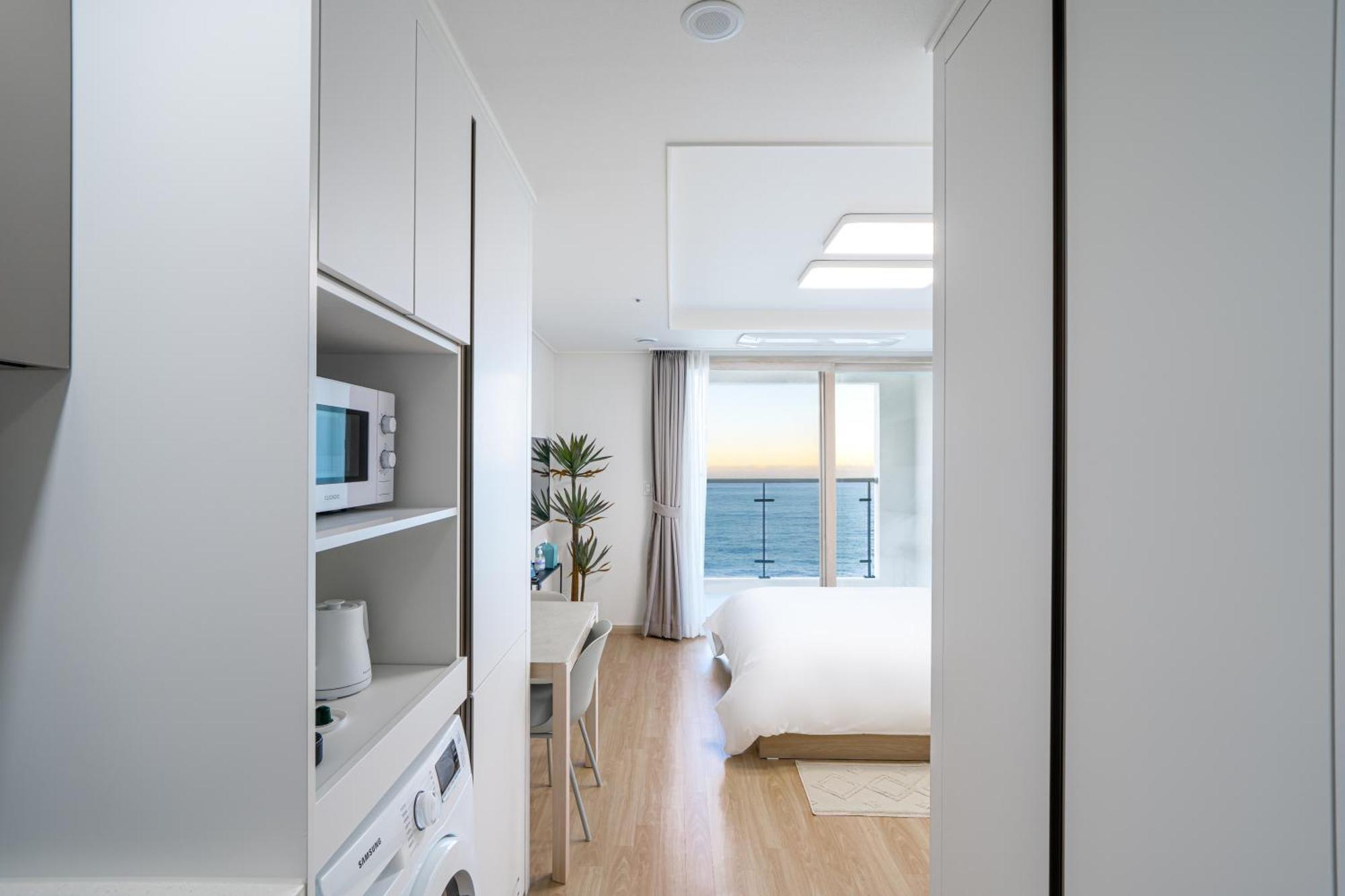 Urbanstay Sokcho Deungdae Beach Eksteriør bilde